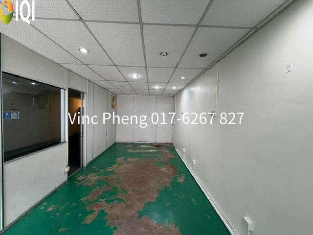 STRATEGIC GROUND FLOOR Shoplot @ Kampung Lapan Melaka image