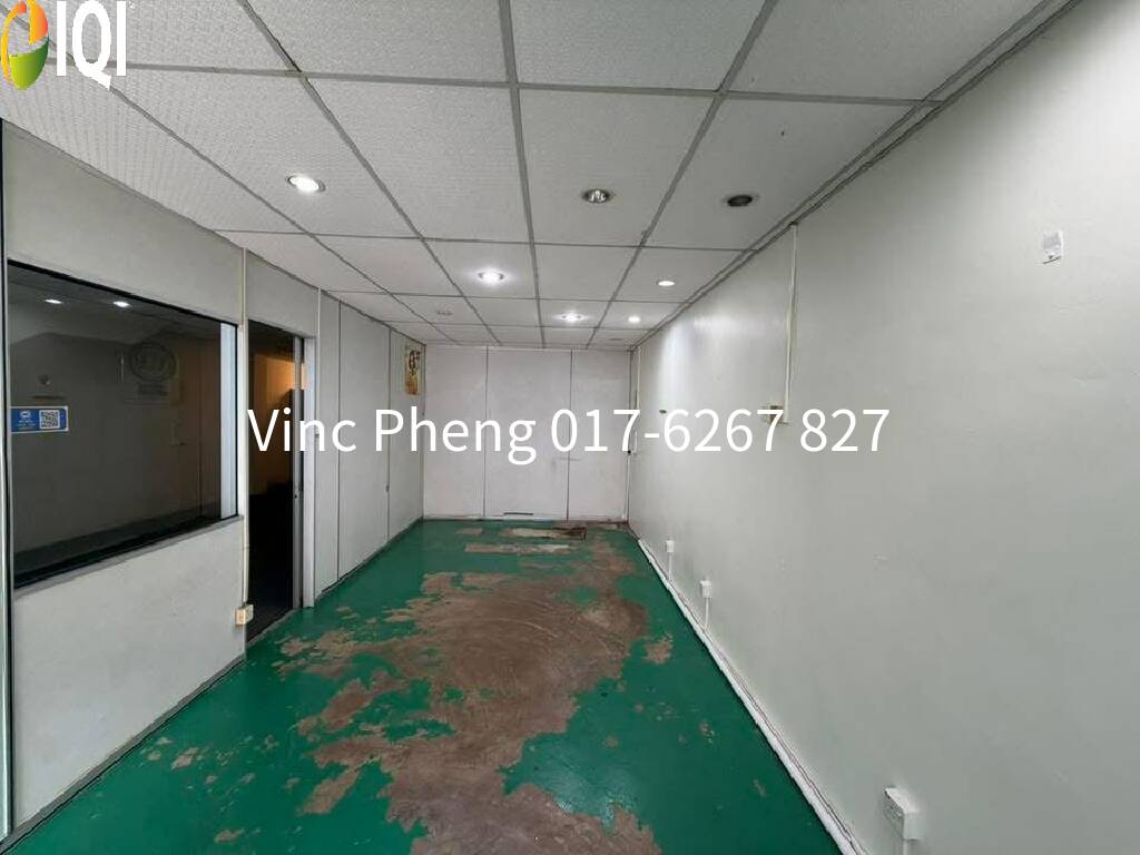 STRATEGIC GROUND FLOOR Shoplot @ Kampung Lapan Melaka image