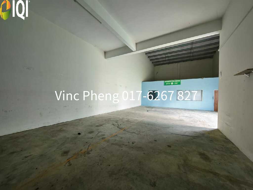 CORNER Semi-D Factory W/EXTRA LAND @ Taman Tasik, Ayer Keroh Melaka image