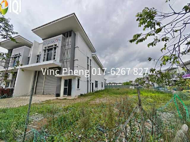 CORNER Semi-D Factory W/EXTRA LAND @ Taman Tasik, Ayer Keroh Melaka image