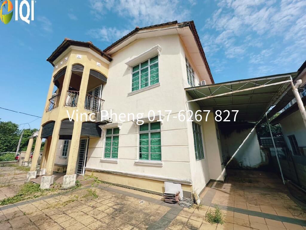 RENOVATED STRATEGIC AREA HIGH VALUE Semi-D @ Ujong Pasir Melaka image