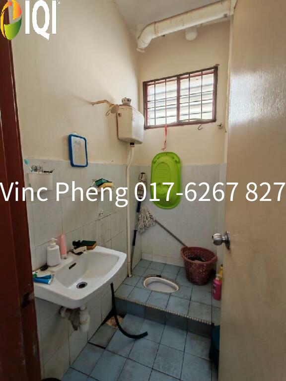 SPACIOUS CORNER LOT Terrace @ Muzaffar Heights, Ayer Keroh image