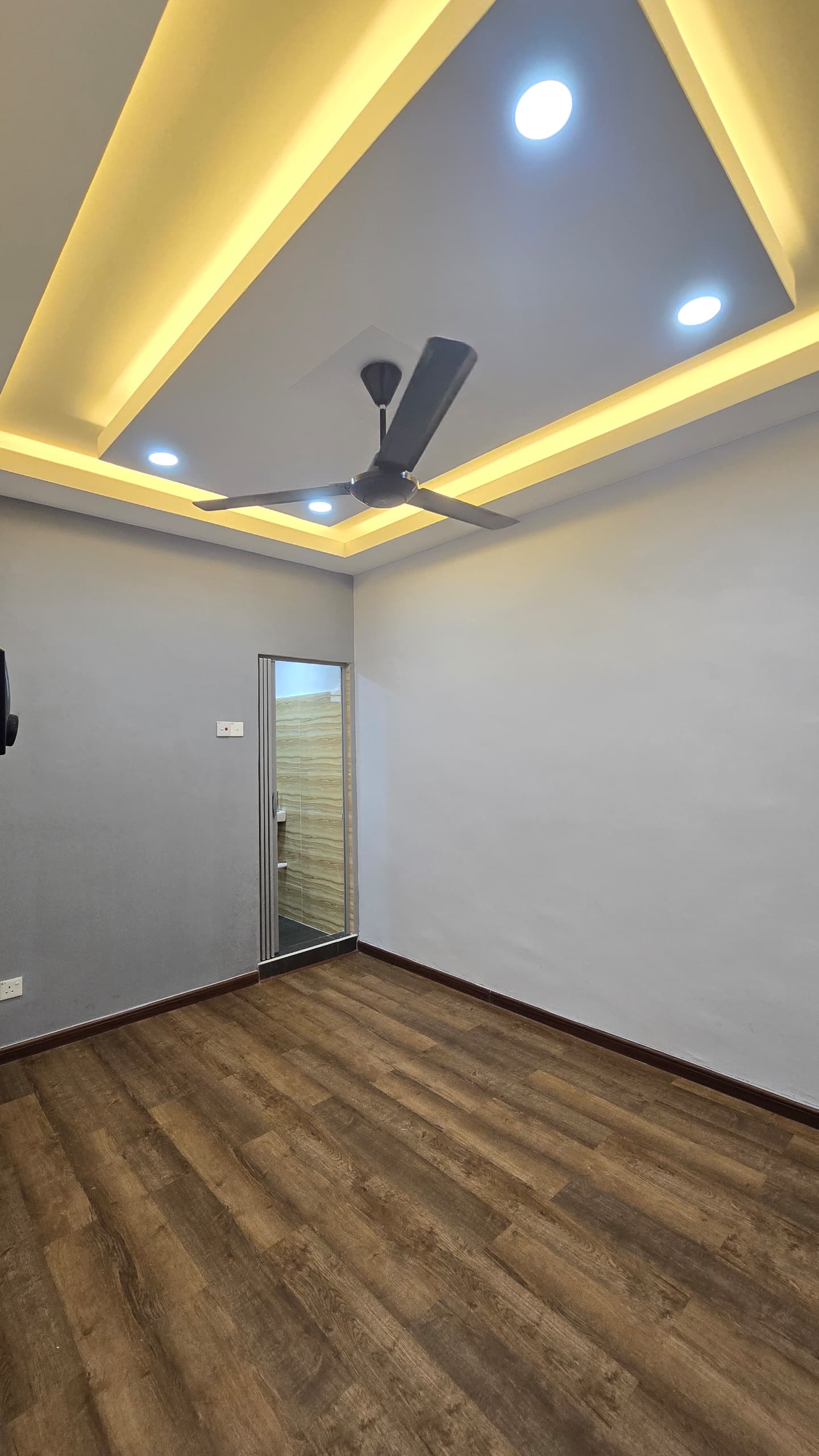 Taman Rinting 2 Sty Low Cost,Jalan Geharu,Masai,Renovated,Extend image