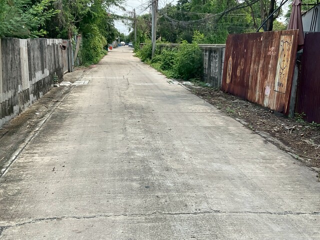 Land for Sale: 644 Sq.m. by ya image