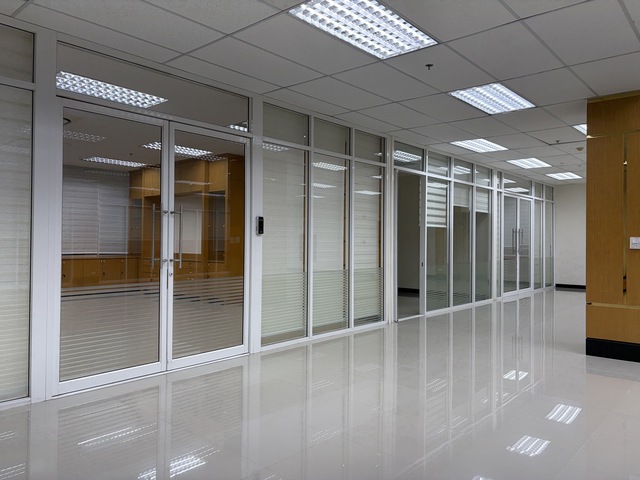 Integrated Commercial  Space for Lease JW Tower  in Prime Location, Srinakarin Road Bangkok image
