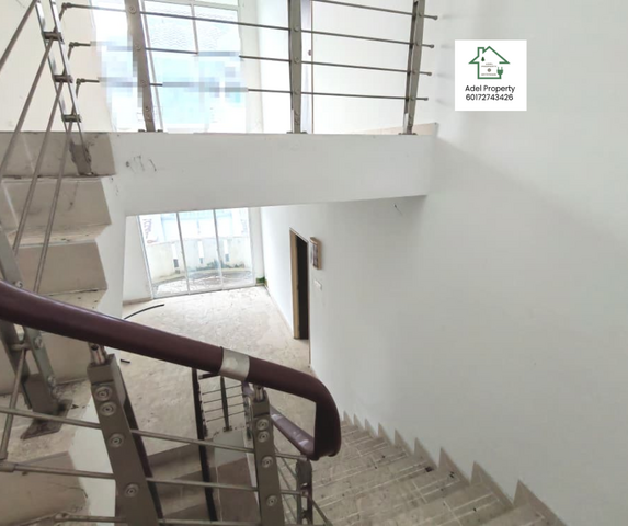 2.5 Storey Semi D House image