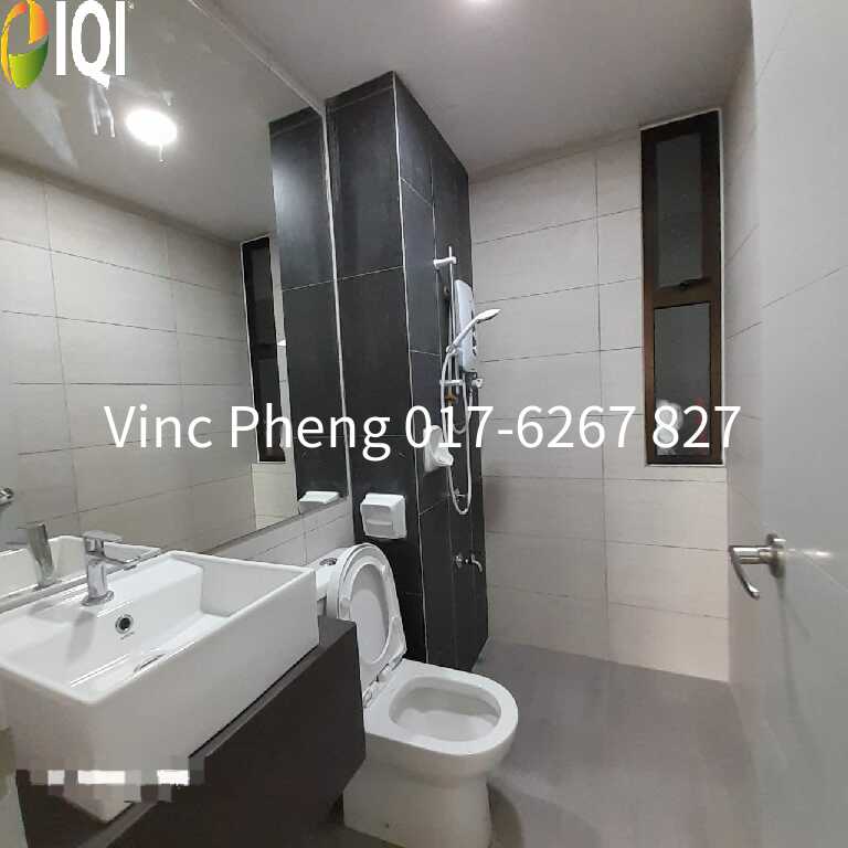 MOVE IN READY Condo @ Admiral Residences Melaka image