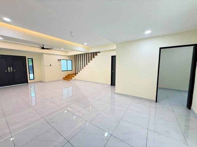 Taman Skudai Baru 2 Sty Terrace,Jalan Hang Kasturi,Skudai,Renovated photo