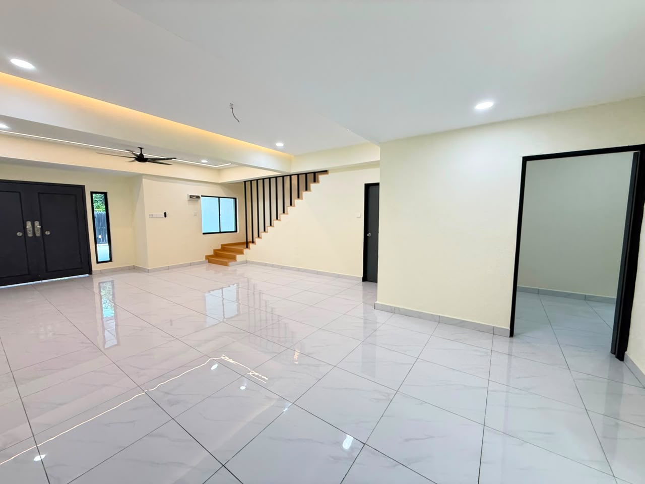 Taman Skudai Baru 2 Sty Terrace,Jalan Hang Kasturi,Skudai,Renovated image