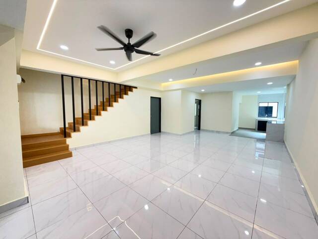 Taman Skudai Baru 2 Sty Terrace,Jalan Hang Kasturi,Skudai,Renovated photo