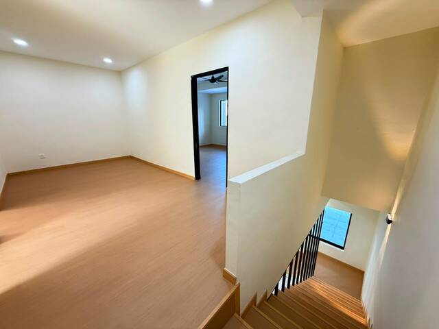 Taman Skudai Baru 2 Sty Terrace,Jalan Hang Kasturi,Skudai,Renovated image