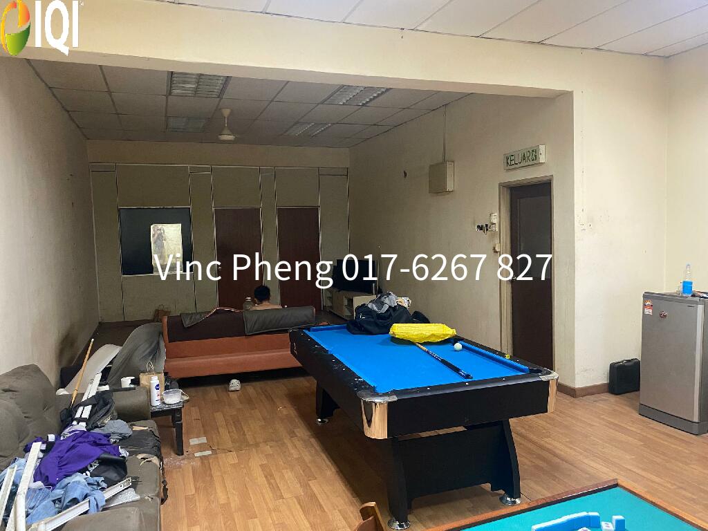 RARE OPPORTUNITY! Double Storey Shoplot @ Semabok Perdana image