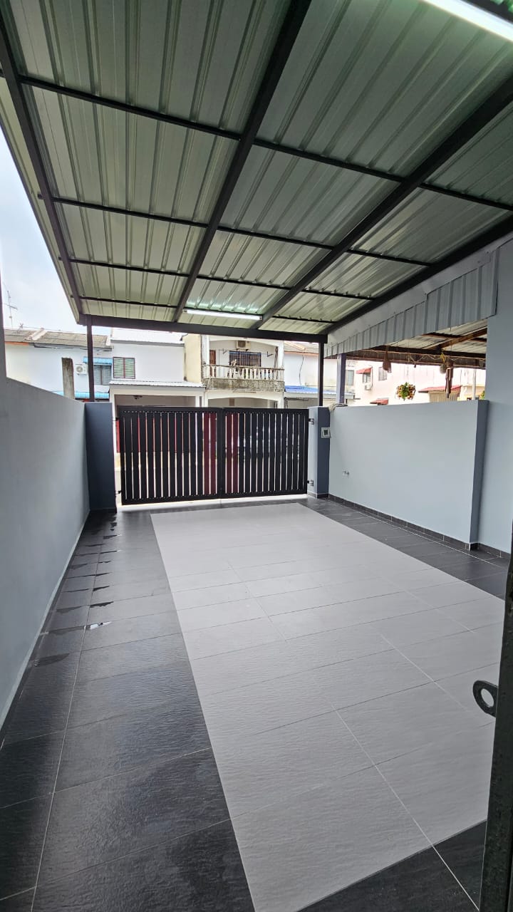 Taman Delima Kluang 2 Sty Low Cost,Kluang Town,Johor Bahru,Renovated image