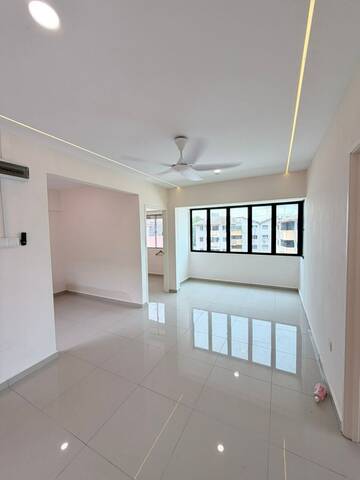 Taman Rinting Low Cost Flat,Jalan Ketapang,Masai,Level 5,Renovated image