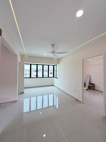 Taman Rinting Low Cost Flat,Jalan Ketapang,Masai,Level 5,Renovated image