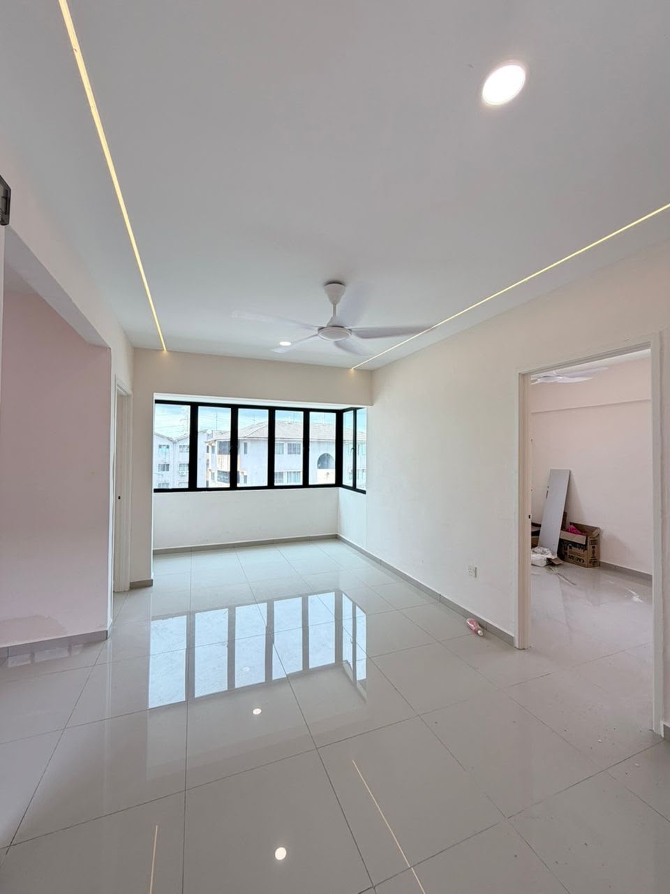 Taman Rinting Low Cost Flat,Jalan Ketapang,Masai,Level 5,Renovated image