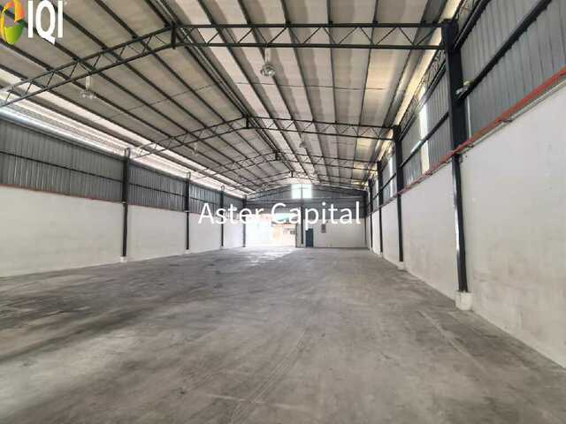 Batu Maung Warehouse image