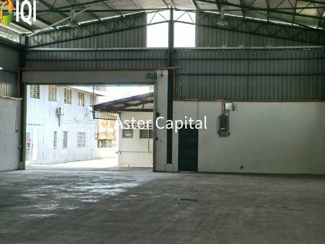 Batu Maung Warehouse image