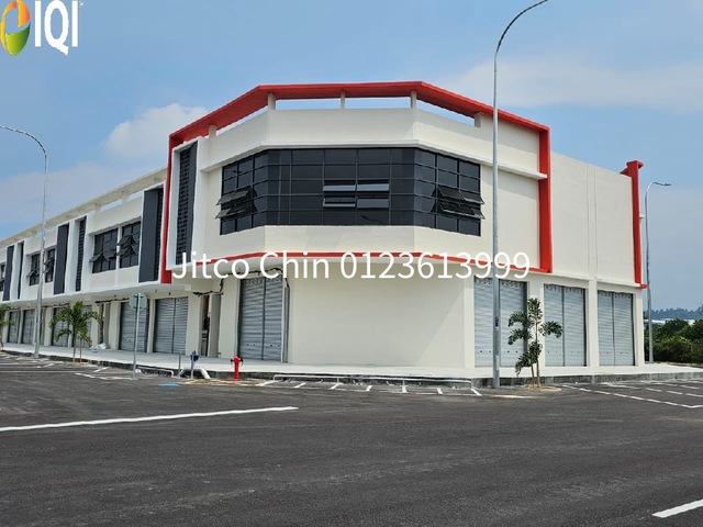 1.5sty Corner main road Sendayan Tech valley link factory Rent photo