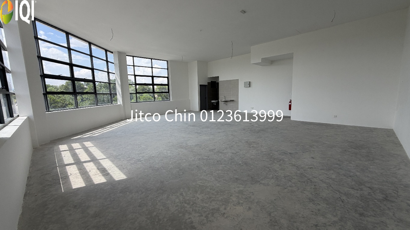 1.5sty Corner main road Sendayan Tech valley link factory Rent image