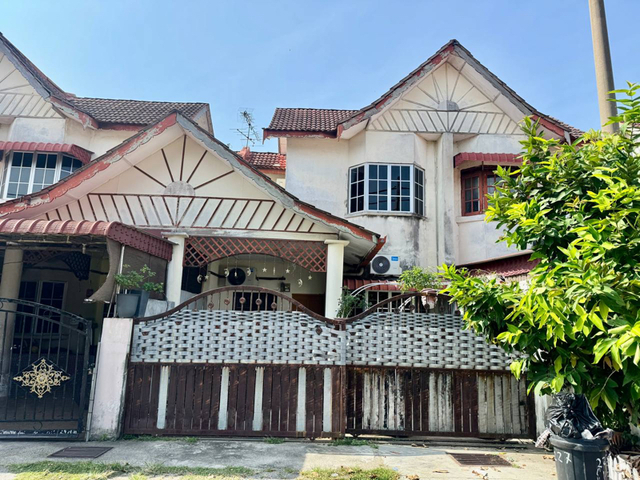Terrace 1 1/2 Fasa 3B Seri Manjung