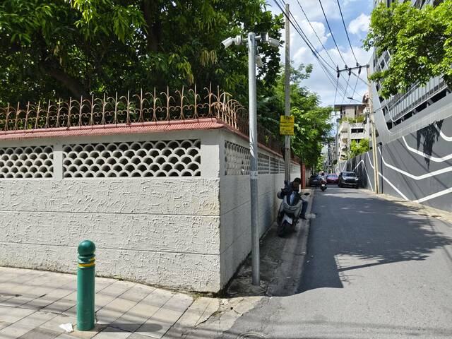 Land for Sale – 7152 square meters on Phetchaburi Road, Adjacent to Phetchaburi Soi 11 image