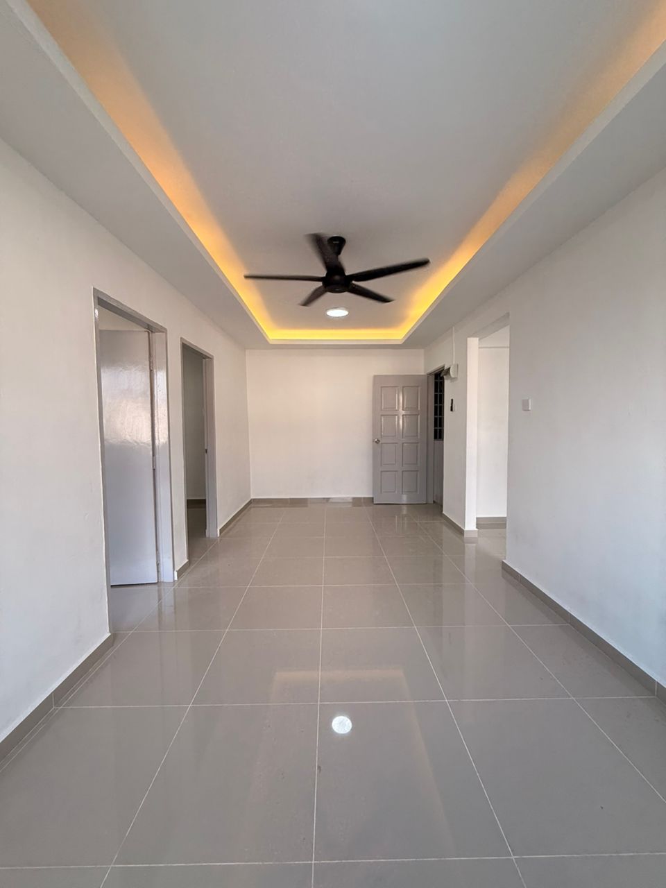 Rumah Pangsa Akasia,Level 4,Ulu Tiram,Low Cost,Desa Cemerlang image