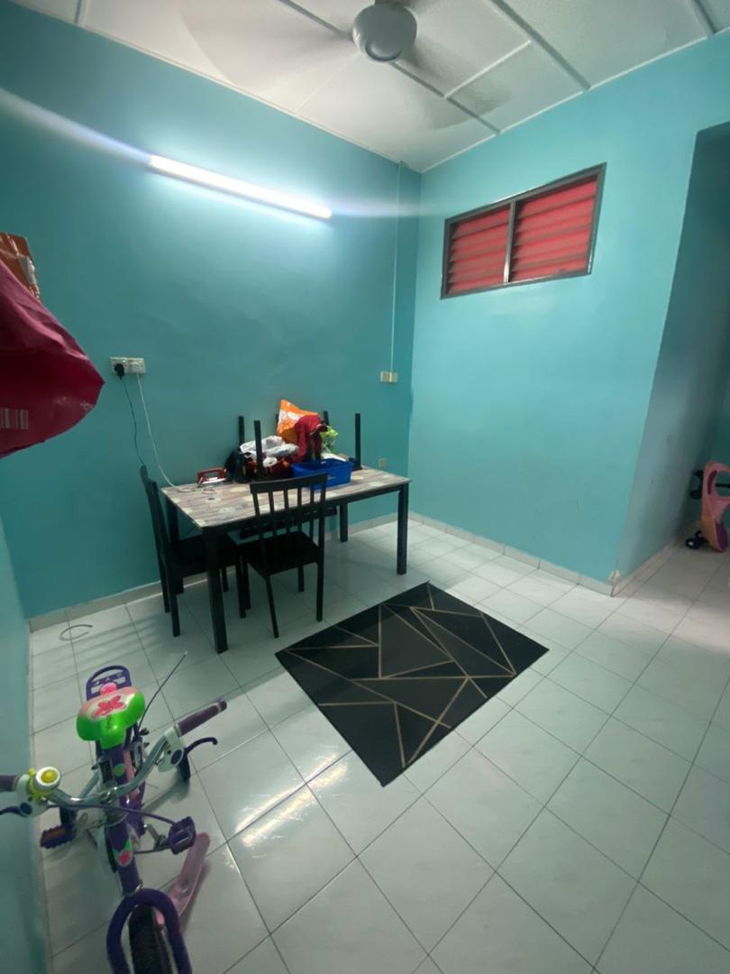Taman Suria Kluang 1 Sty Terrace,Jalan Bidara,Kluang,Unblock View image