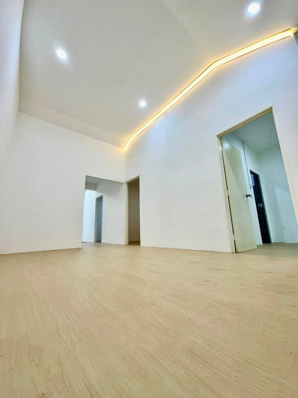 Taman Teratai Single Storey Low Cost,Jalan Lumpit,Skudai,Renovated image