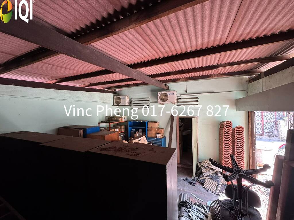 PRIME CORNER Shoplot Near Pay Fong 2 & IJC @ Jalan Parameswara image