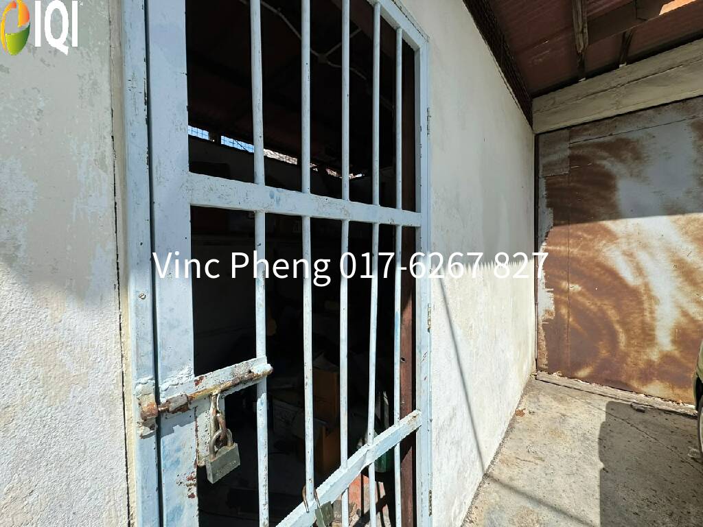 PRIME CORNER Shoplot Near Pay Fong 2 & IJC @ Jalan Parameswara image