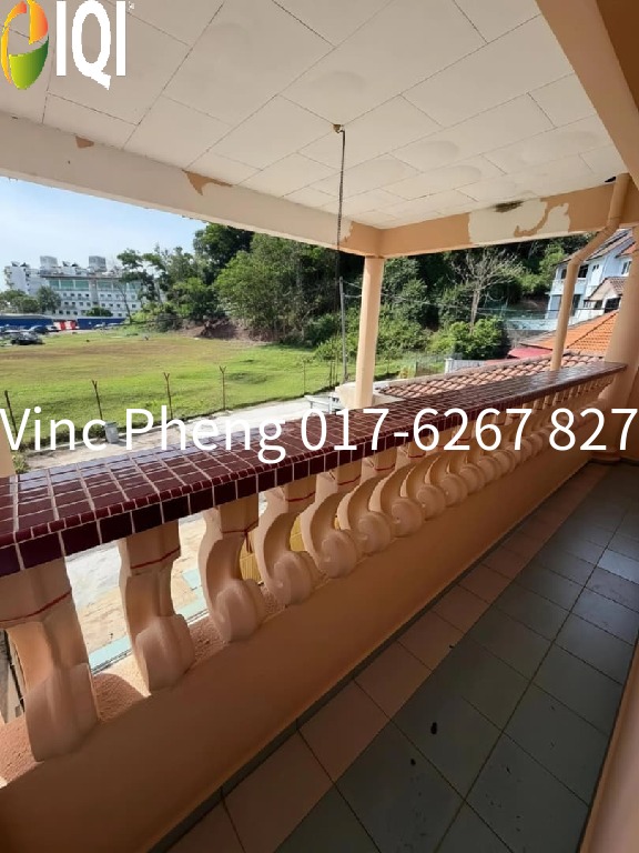 RENOVATED FREEHOLD Terrace FACING OPEN LAND For Sale @ Bukit Beruang image