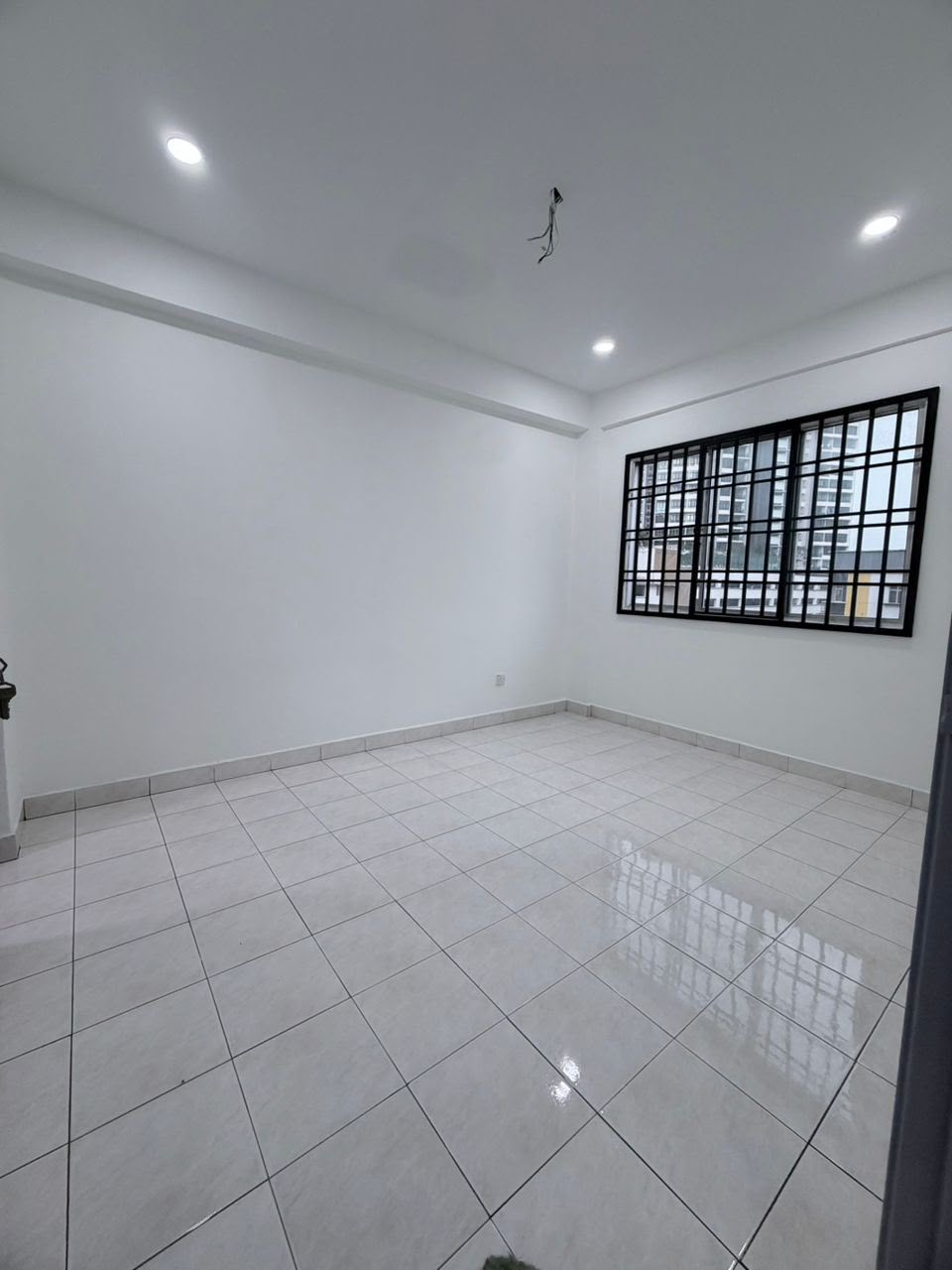 Bayu Puteri 2 Apartment,Level 4 with Lift,Johor Bahru,Renovated,Full Loan image