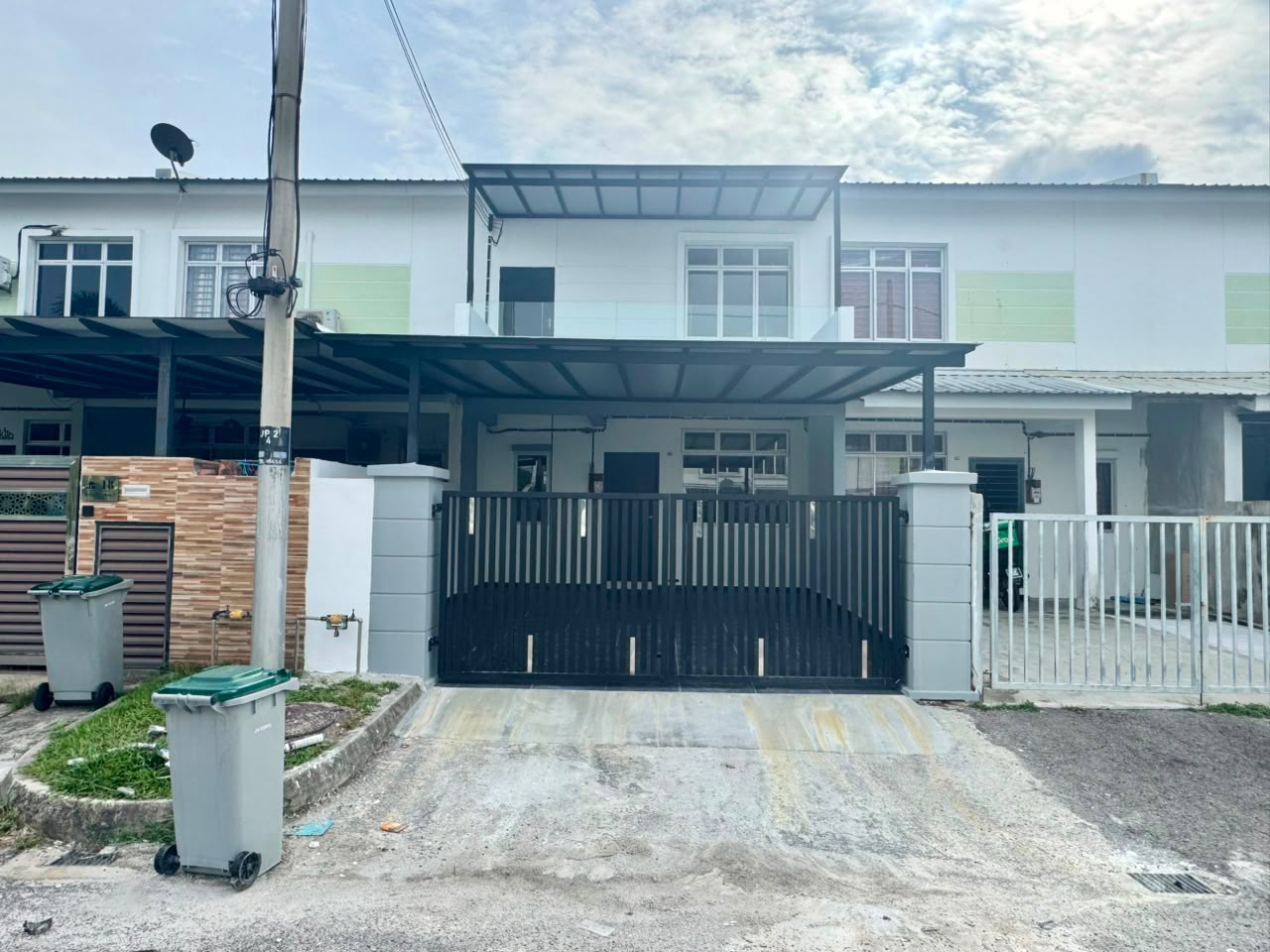 Kangkar Pulai 2 Sty Rmmj,Jalan Pandan,Pulai Hijauan,Renovated,Extend image