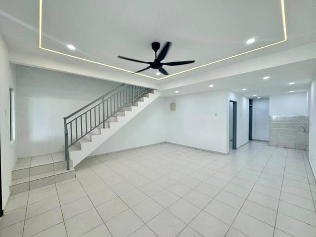 Kangkar Pulai 2 Sty Rmmj,Jalan Pandan,Pulai Hijauan,Renovated,Extend image