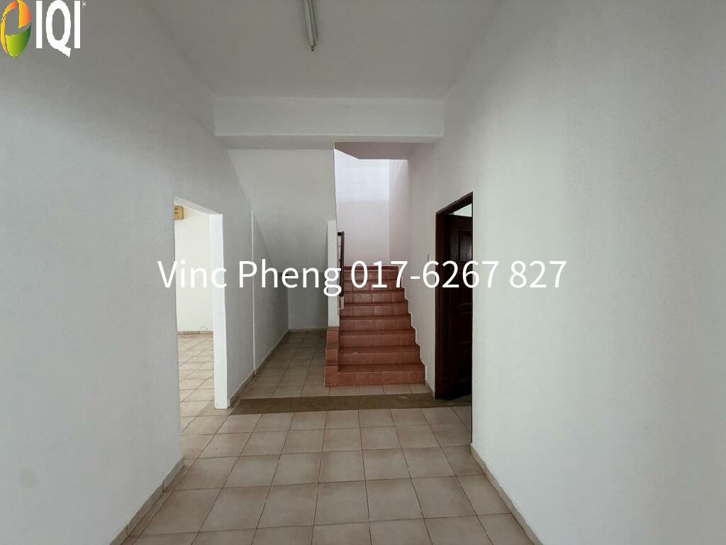 BELOW BANK VALUE REFURBISHED Corner Lot @ Pertam Jaya Semabok image