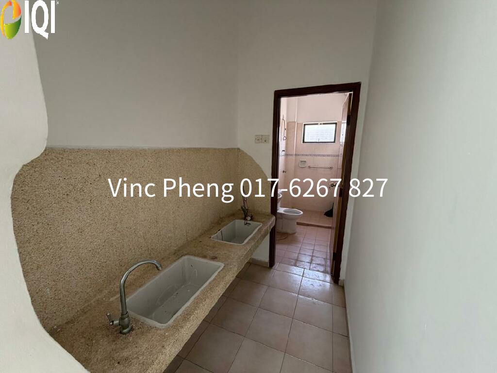BELOW BANK VALUE REFURBISHED Corner Lot @ Pertam Jaya Semabok image