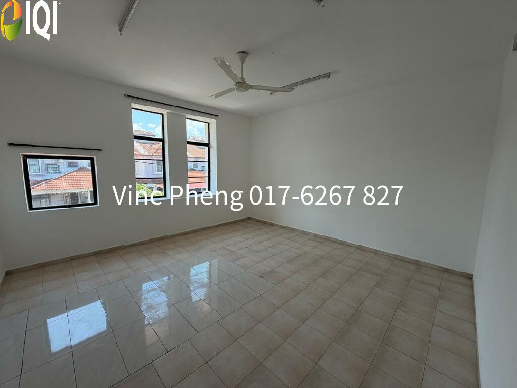BELOW BANK VALUE REFURBISHED Corner Lot @ Pertam Jaya Semabok image