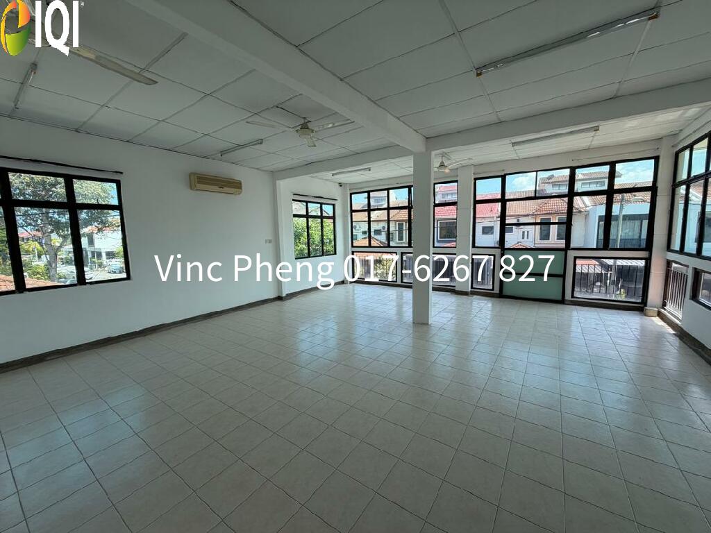 BELOW BANK VALUE REFURBISHED Corner Lot @ Pertam Jaya Semabok image