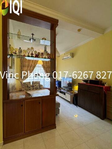 RENOVATED FREEHOLD Apartment @ Emerald Court Cheng Mutiara image