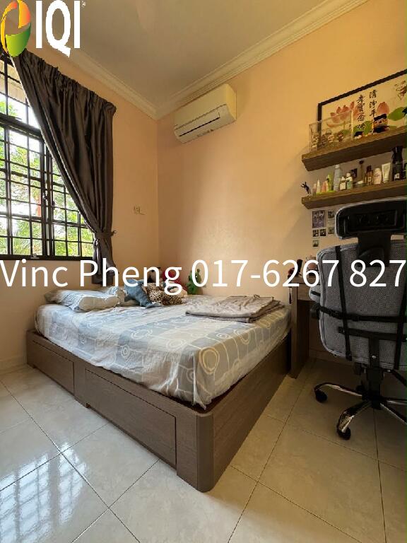 RENOVATED FREEHOLD Apartment @ Emerald Court Cheng Mutiara image
