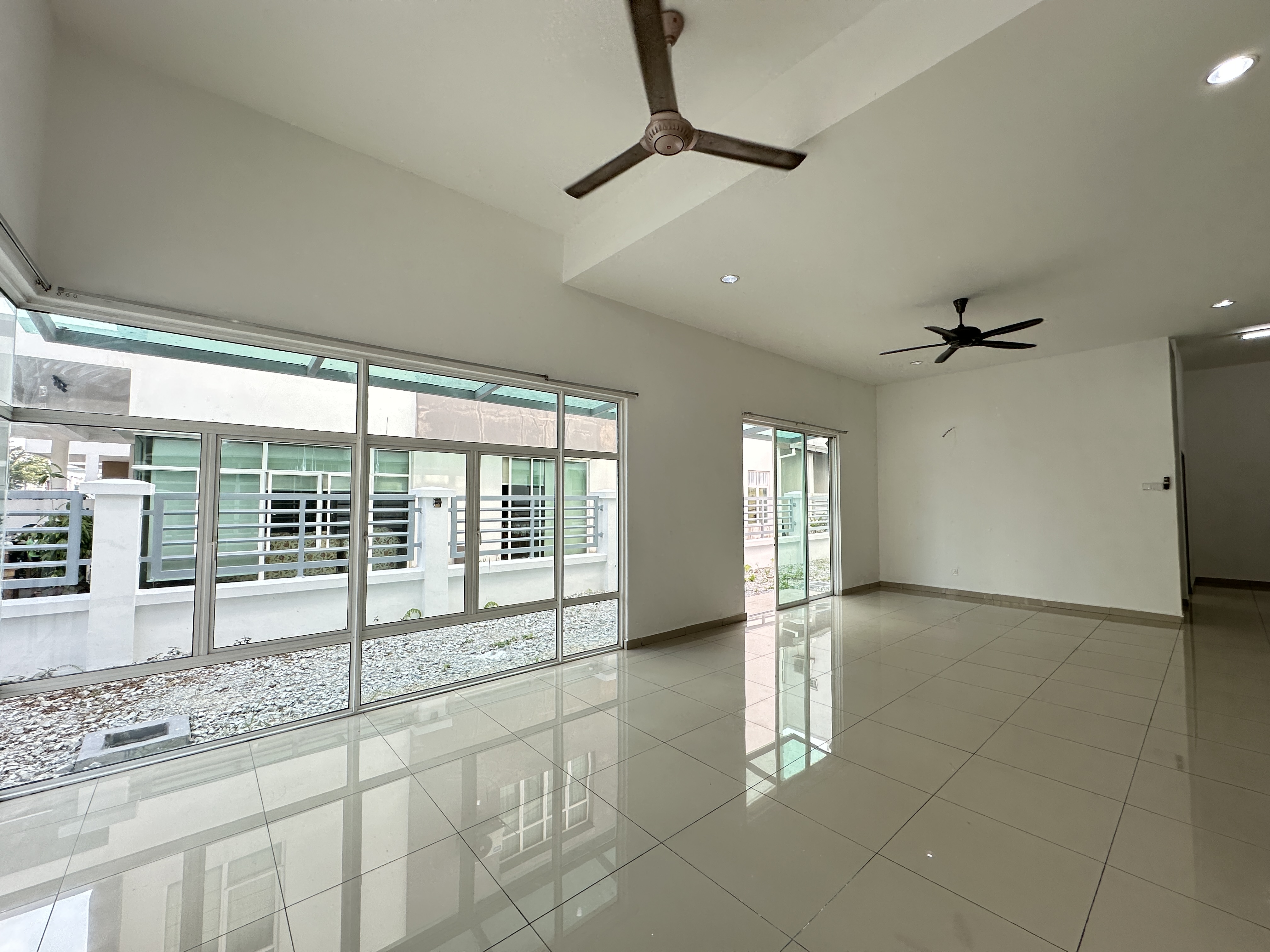 Canary Garden @Bandar Bestari image