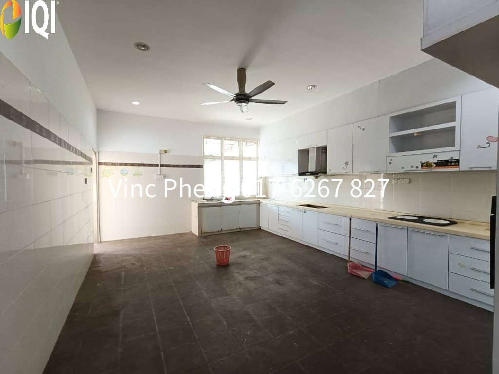 SPACIOUS FREEHOLD Semi-D 4,704 sqft @ Bukit Baru Melaka image