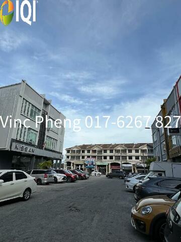 STRATEGIC Triple Storey Shoplot @ Plaza Semabok Melaka image