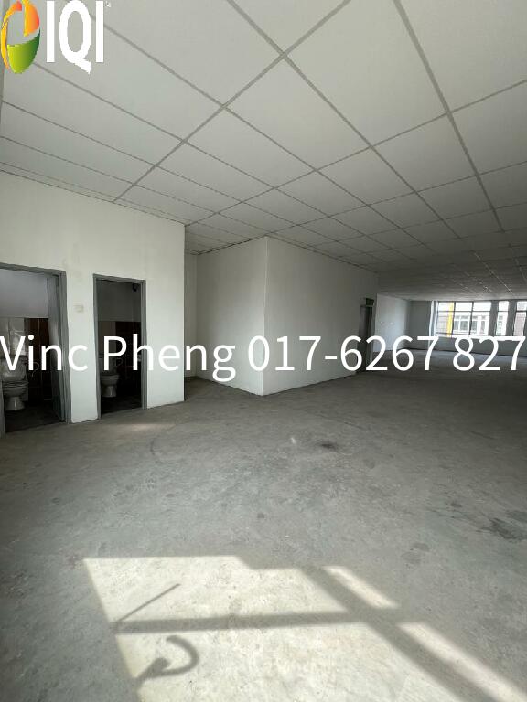 STRATEGIC Triple Storey Shoplot @ Plaza Semabok Melaka image