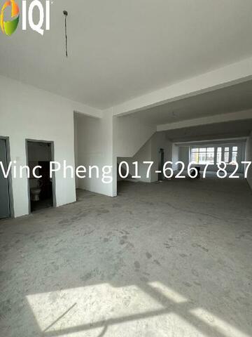 STRATEGIC Triple Storey Shoplot @ Plaza Semabok Melaka image