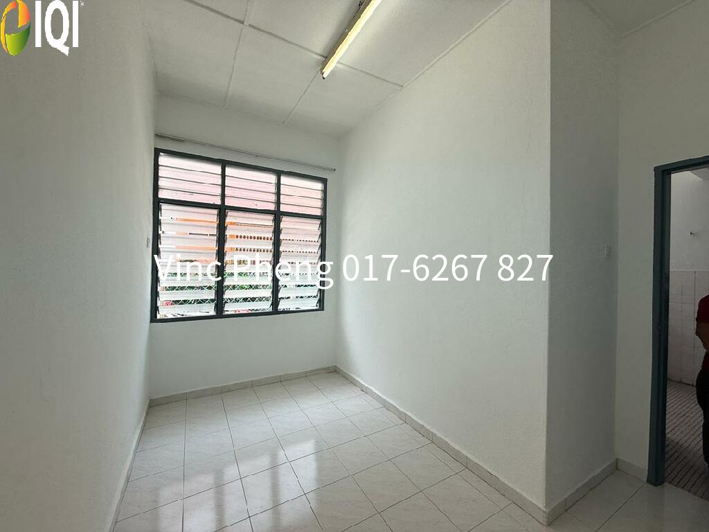 RM210K ONLY! BELOW BANK VALUE Terrace House @ Sri Duyong Melaka image