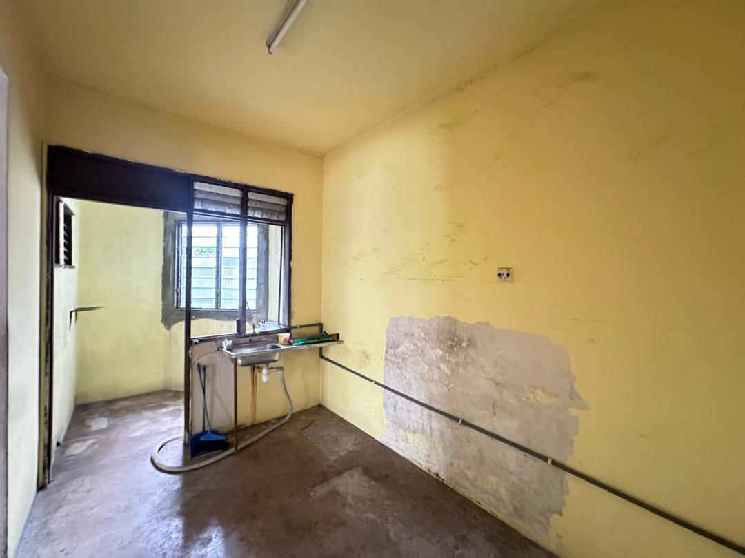 Megah Ria Medium Cost Flat,Jalan Cenderai,Masai,Full Loan,Original image