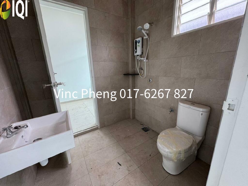 AFFORDABLE BRAND NEW 2 Storey Terrace For Rent @ Krubong Heights image