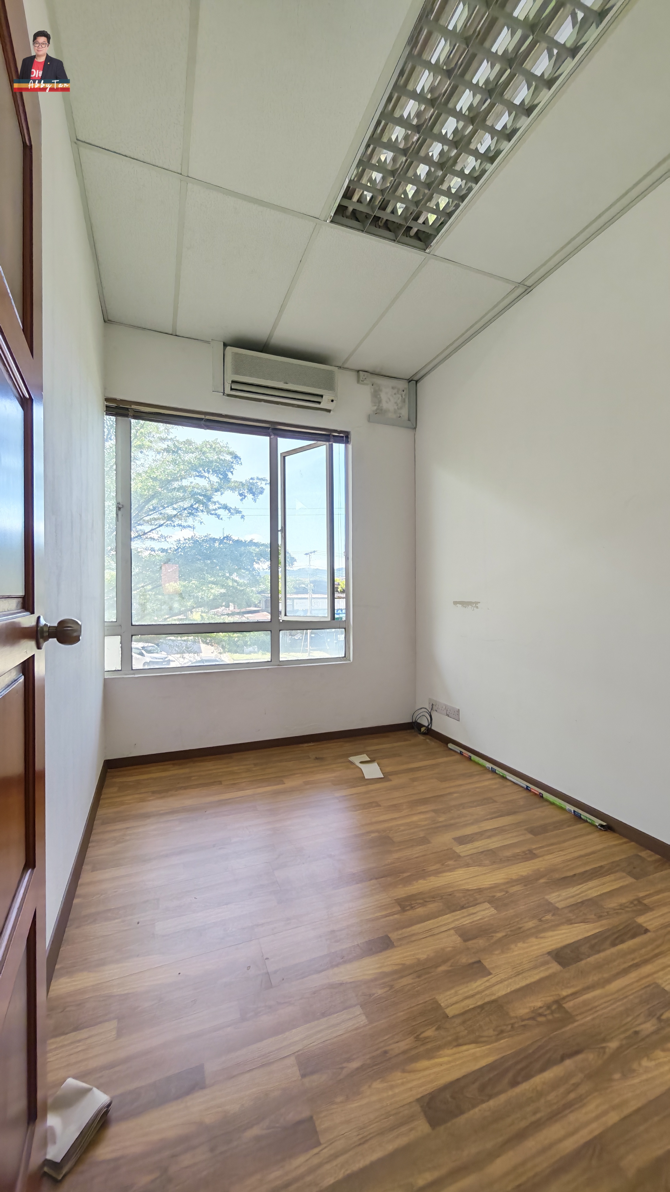 BSA Kolombong | 1st Floor Office | 4 Partition Rooms image